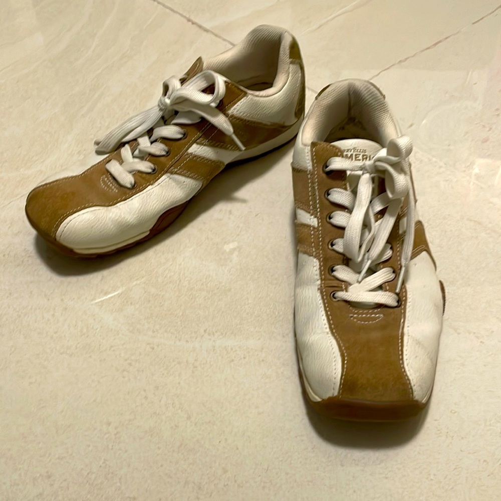 Men’s Perry Ellis America Tan/White Sz 10.5